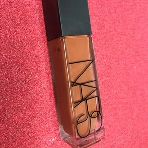 NATURAL RADIANT LONGWEAR FOUNDATION